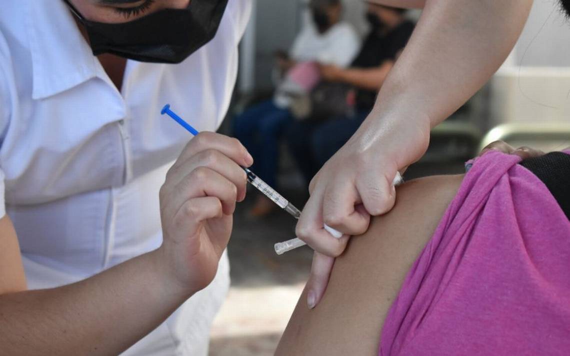 IMSS in Baja California Sur Continues Covid-19 Vaccination Priority